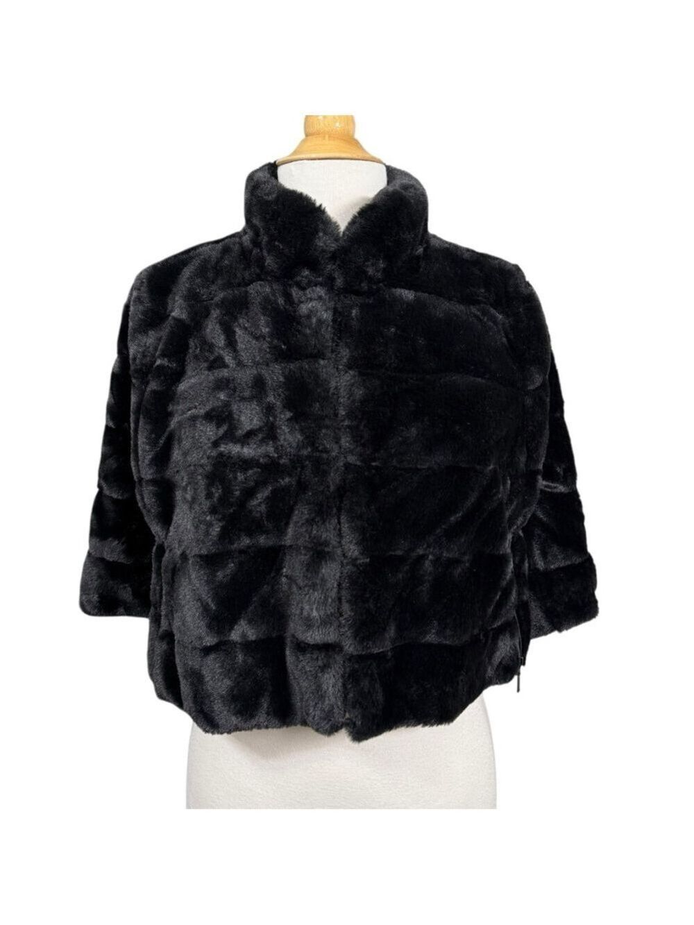 BCBGeneration Faux Fur Cape Jacket Size Small NWT Black Cropped Coat